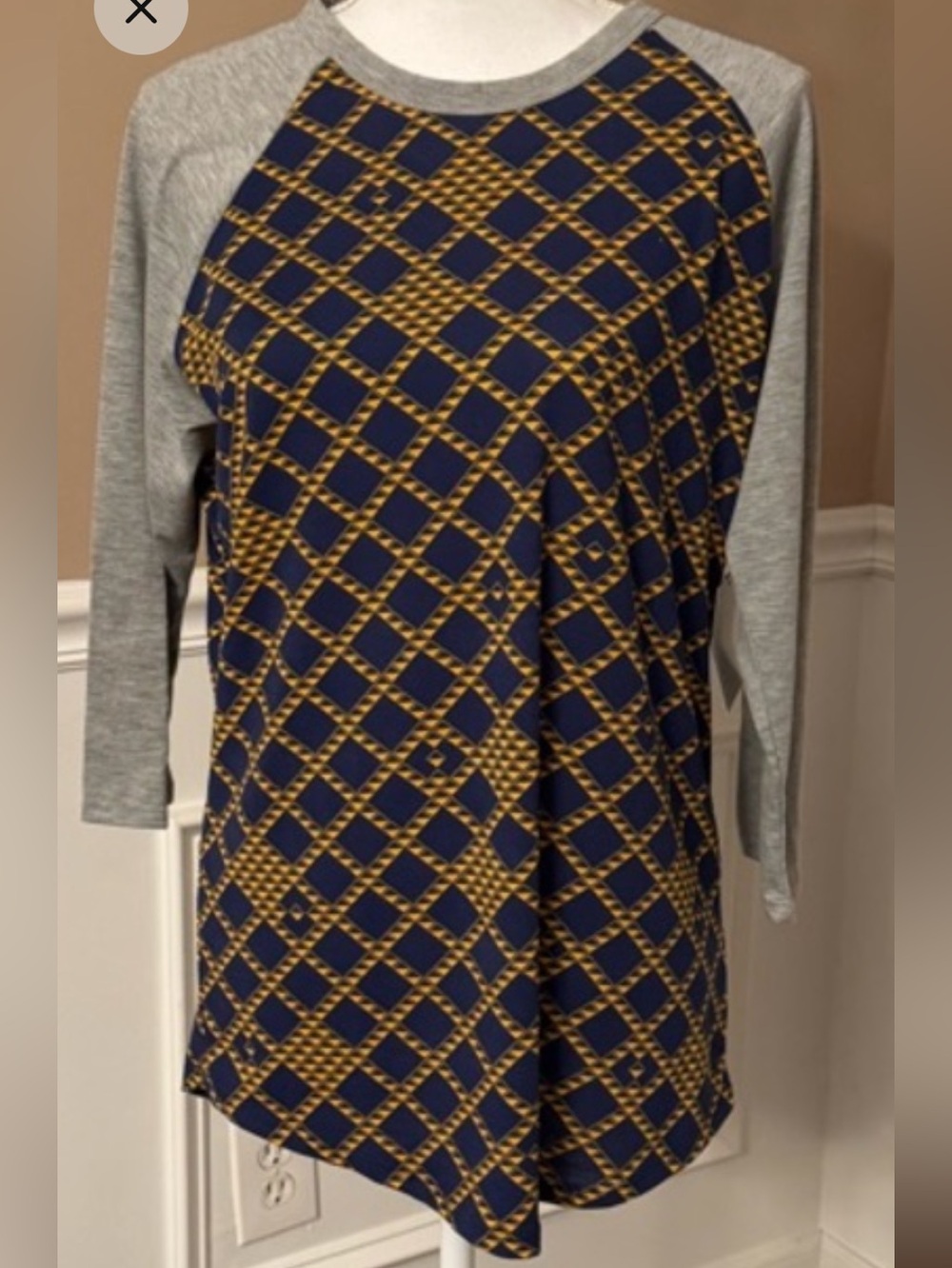 NWT LuLaRoe Randy Raglan Tee - Blue/Yellow Geometric Print - Size Large